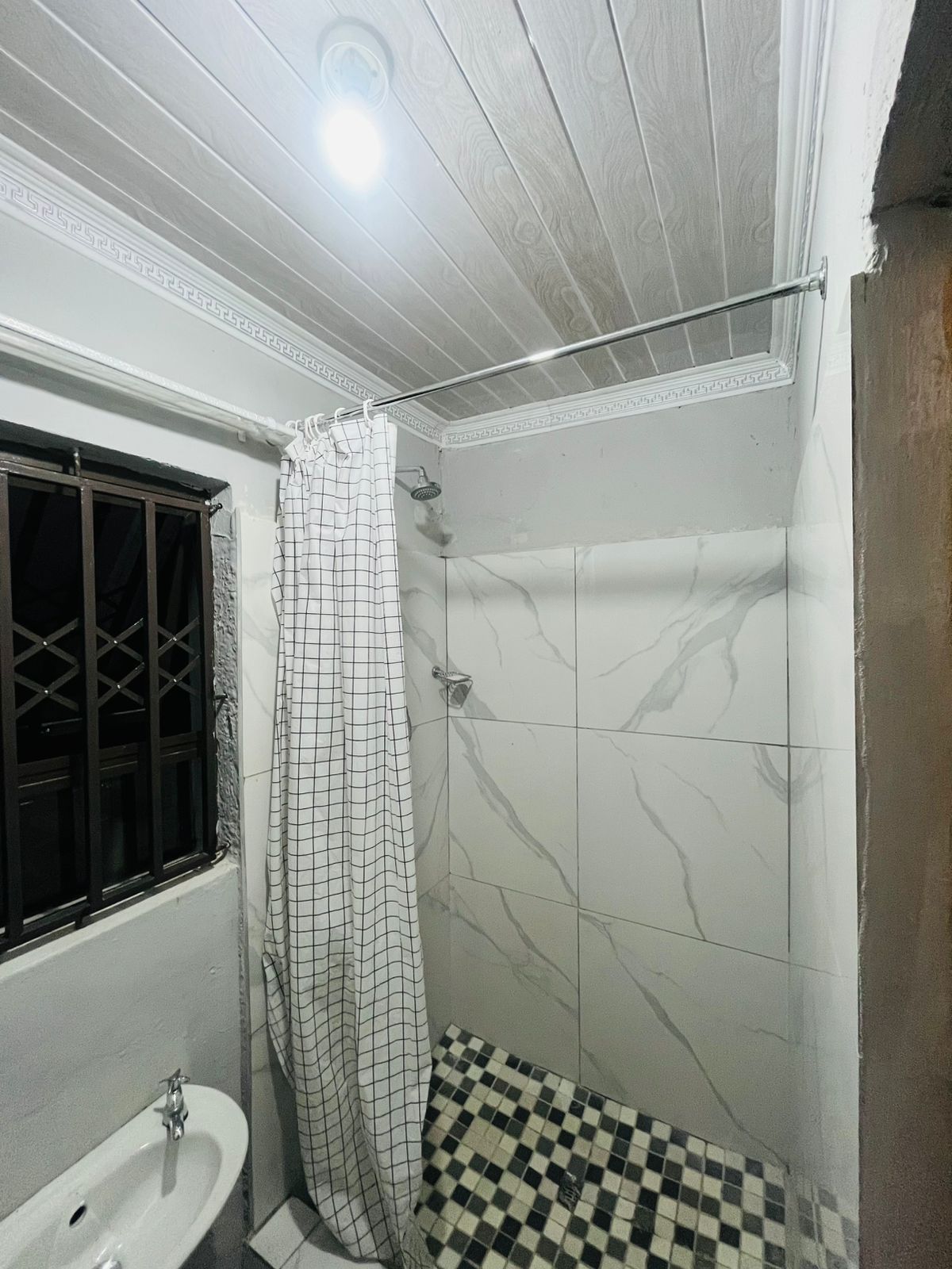 Standard Room - Bathroom